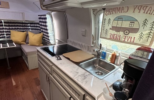 Fredericksburg Casa | Vintage Airstream tucked in Fredericksburg, Texas Hill country!!