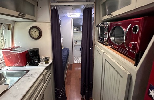 Fredericksburg Casa | Vintage Airstream tucked in Fredericksburg, Texas Hill country!!