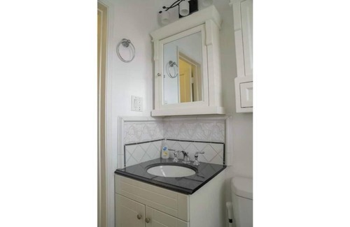 North of Wilshire Apartamento | Vintage and Cozy Studio in Santa Monica - C