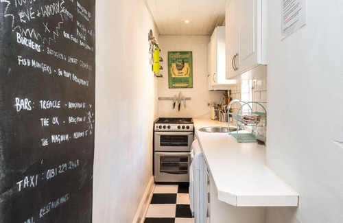 Bonnington Apartamento | VINTAGE apt, pvt JARDIN, wifiNUEVO PUEBLO