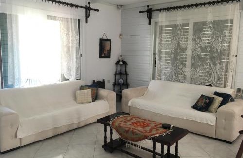 Alexandroupoli Casa | Vintage Beach House