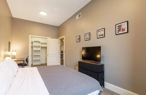 Three Rivers Apartamento | Vintage Charm Apartment King Bed MITHNO55-5