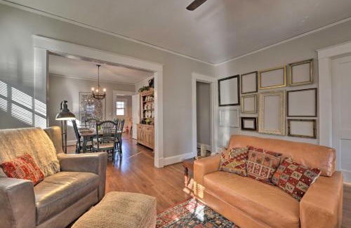 Greensboro Casa | Vintage Chic Cottage Less Than 1 Mile to UNC Greensboro!