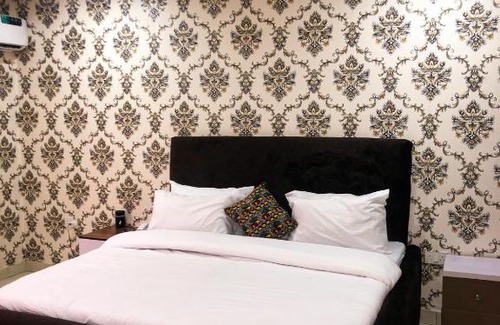 Lekki Phase 1 Hotel | Vintage Classic Lodge