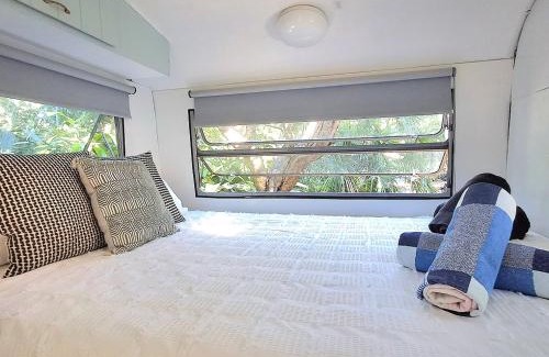 Nelly Bay Casa | Vintage Coral Blue
