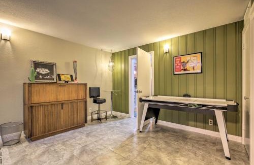 Downtown Las Vegas Casa | Vintage Downtown Vegas Retreat Less Than 3 Mi to Strip!