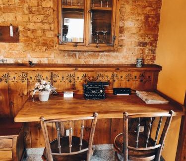 Bad Klosterlausnitz Apartamento | Vintage Ferienwohnung Viktoria