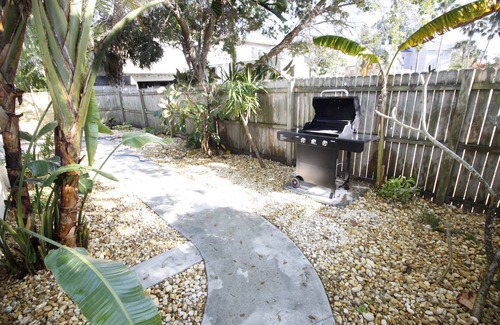 Indian Rocks Beach Villa | Vintage Florida Beach Cottage
