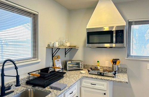 Central Oklahoma City Apartamento | Vintage Gem in Prime Location Cozy 1BR Oasis