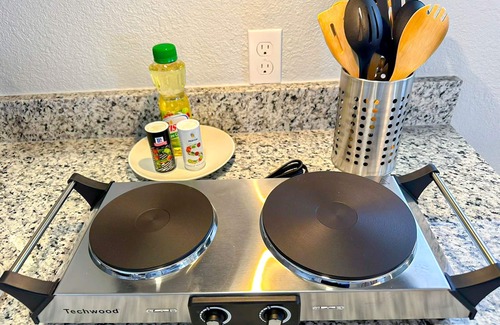 Central Oklahoma City Apartamento | Vintage Gem in Prime Location Cozy 1BR Oasis