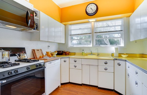 Patagonia Casa | Vintage Home w/ Mtn Views: 12 Mi to Patagonia Lake