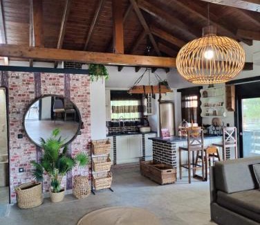 Asprovalta Apartamento | Vintage Lux Homes