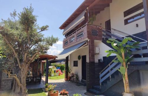 Asprovalta Apartamento | Vintage Lux Homes