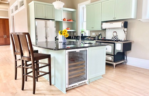 East Town Condominio | Vintage Modern Vibe Condominium