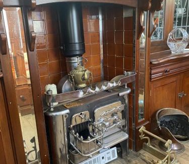Turnchapel Casa | Vintage Showman's Wagon For Two Close to Beach