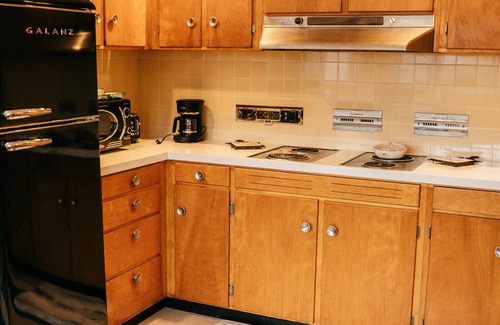 Logan Casa | Vintage Vibes! Mid century style with modern comfort.