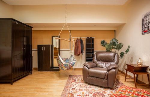Zamalek Apartamento | Vintage Vibrant Space !