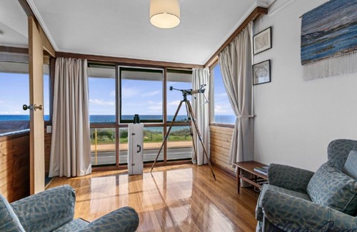 Port Willunga Casa | Vintage Vista by Wine Coast Holidays