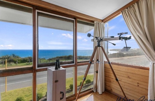 Port Willunga Casa | Vintage Vista by Wine Coast Holidays