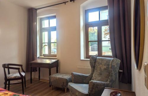Nikolaiviertel Apartamento | Vintage-Wohnung Silberstadt