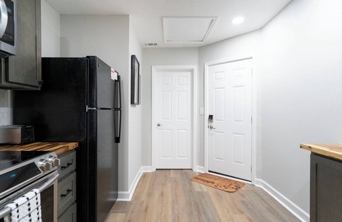 Noblesville Apartamento | Vinyl Retreat, downtown Noblesville