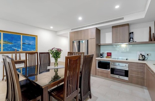 Palm Cove Apartamento | Violet Drift Beachside Escape in Sea Temple Resort