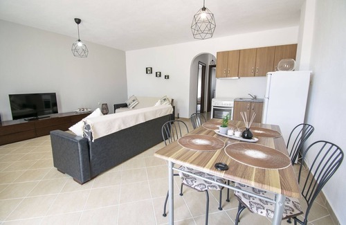 Flogita Apartamento | Violeta Apartment by RentalsPro