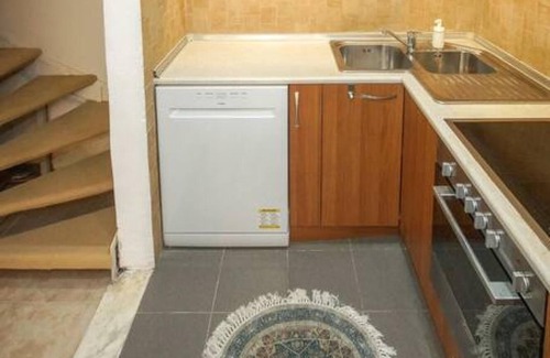 Ixia Apartamento | Violeta s Seaview Apartment in Rhodes