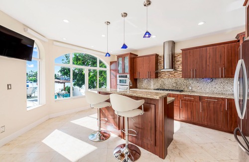 North Bay Village Casa | Luxury 5BR Waterfront Mansion | Heated Pool & Dock | Free Parking & WiFi