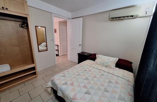 Roseau Apartamento | VIP Residence Two Bedroom Poolside Haven