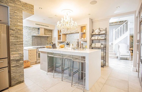 Cap-d'Antibes Villa | Impresionantes 6 Bed Villa con vistas a la playa en el Cap d'Antibes