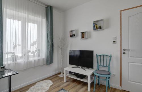 Nagymaros Casa | Virágos Vendégház a Dunakanyarban, privát kerttel