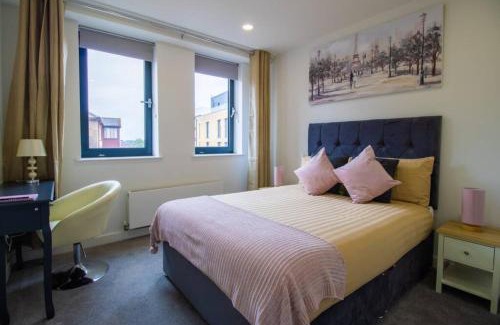 Bedford Apartamento | Virexxa Bedford Centre - Executive Suite - 2Bed Flat with Free Parking & Gym