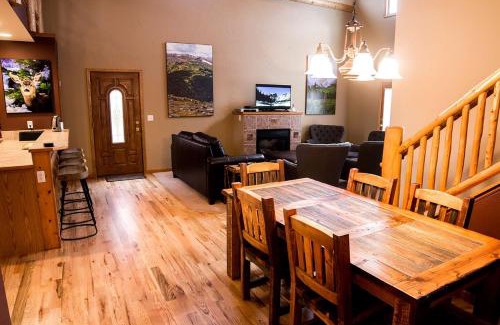 Estes Park Casa | Virginia Home by Rocky Mountain Resorts- #3106