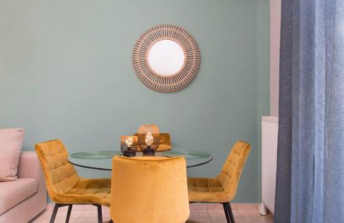 Volos City Centre Apartamento | Virginia's Luxury Suite 4