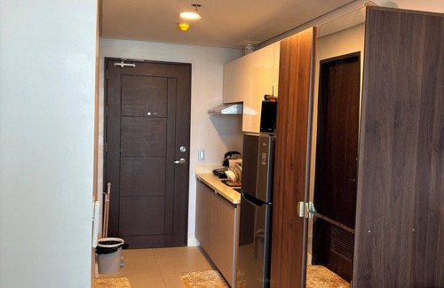 Cebu Condominio | Virgo Nest Rentals - 38th Park Ave, IT Park Cebu - City View