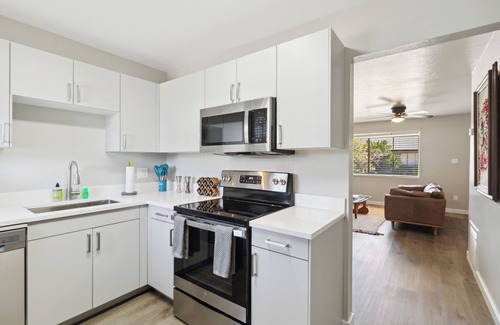 Camelback East Apartamento | Viridian Biltmore Villa with Pool