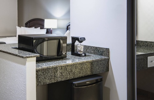 St. James Hotel | Viscount Gort Hotel