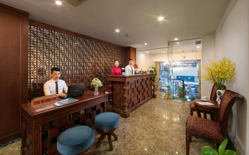 Hang Trong Hotel | Vision Premier Hotel & Spa