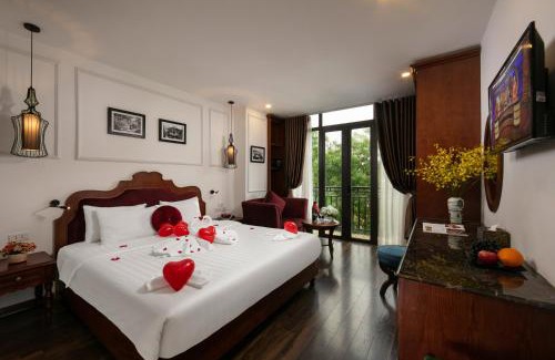 Hang Trong Hotel | Vision Premier Hotel & Spa