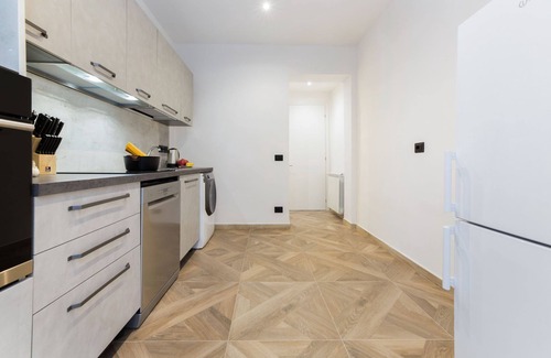 Castelletto Apartamento | VISIT GENOVA NEW APARTMENT 7 PEOPLE-Visit Genova