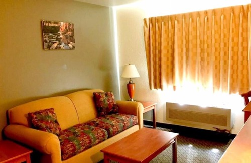 Kellogg Casa | Visit Idaho On A Budget! Enjoy Stunning View Of Kellogg Minutes From Your Door