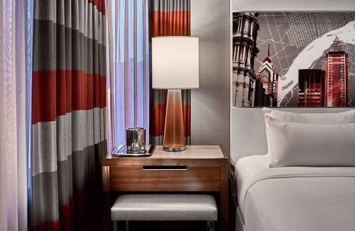 Center City West Complejo | Visit Philadelphia! Great Locale for Fairmount Park and Rittenhouse Square