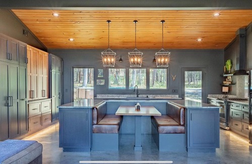 Mentone Casa | Visit this retreat where luxury meets timeless natural beauty!