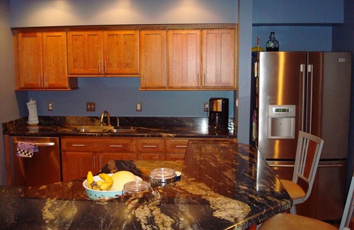 Parole Casa | Visiting Annapolis for Boat Show, RenFest, Comm Week? This is the perfect house!