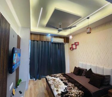 Greater Noida Apartamento | Visitor stop