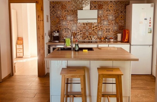 Vespella de Gaia Cabaña | Casa Rural con Vistas al Mar y Piscina Privada: Relax y Aventura - Mascotas OK