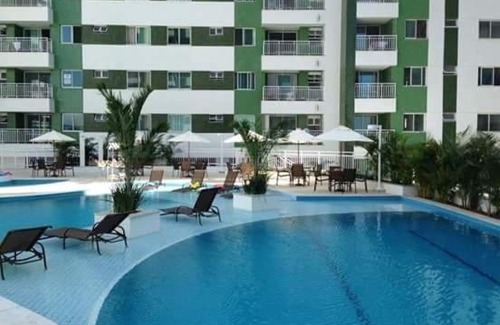 Farolandia Apartamento | Vista clube ar cond 03 quartos 100m Beira mar