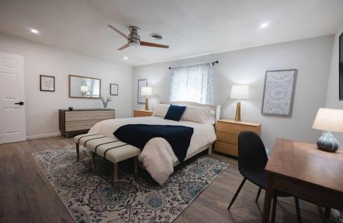 Roswell Casa | Vista Experience w/King Size Bed & Pet Friendly
