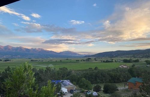 Salida Casa | Vista Grande Hot Tub Overlooking Salida!